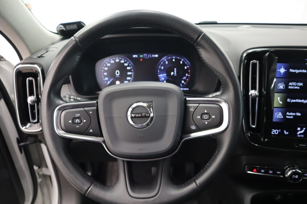 Volvo XC40, image 9