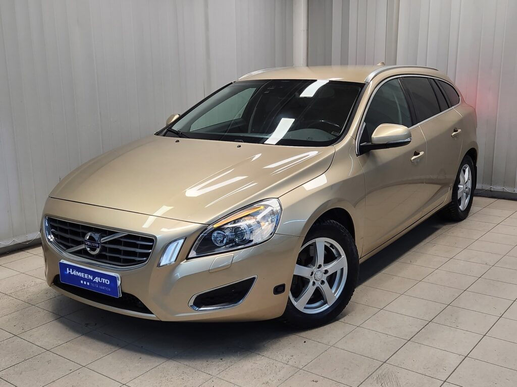 Volvo V60, image 2