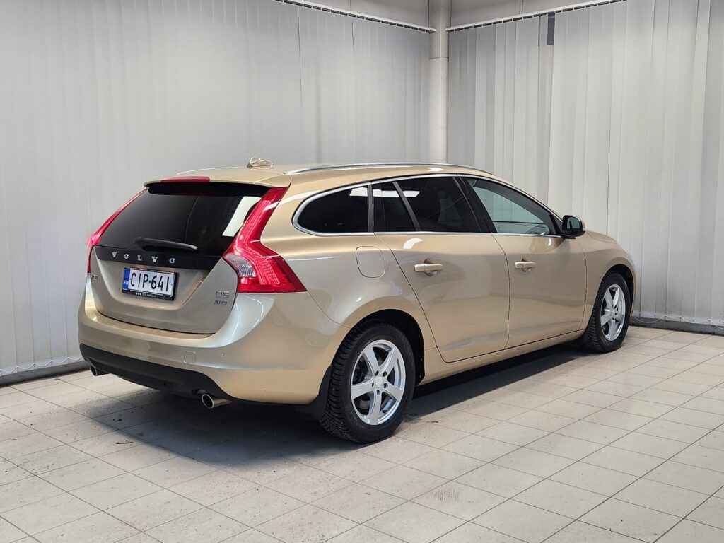 Volvo V60, image 5