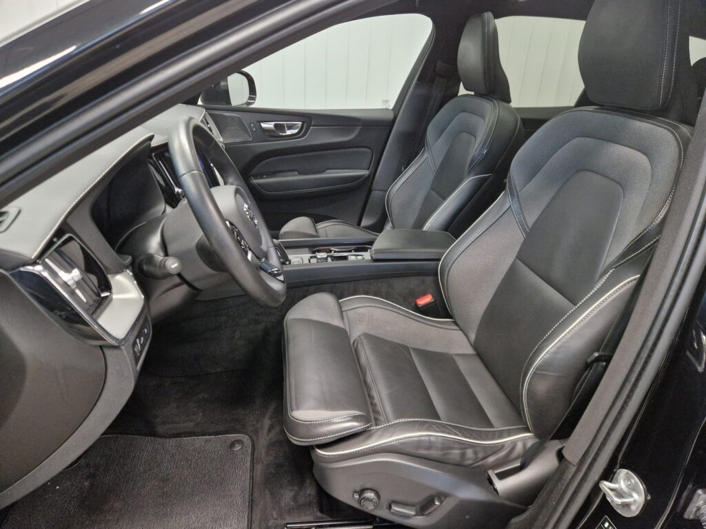 Volvo XC60, image 14