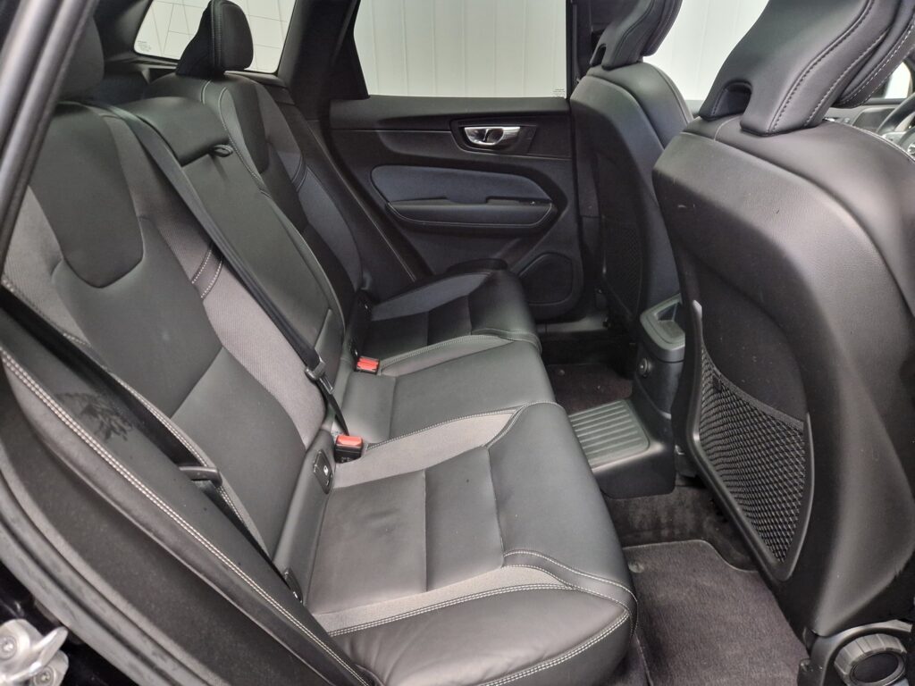 Volvo XC60, image 16