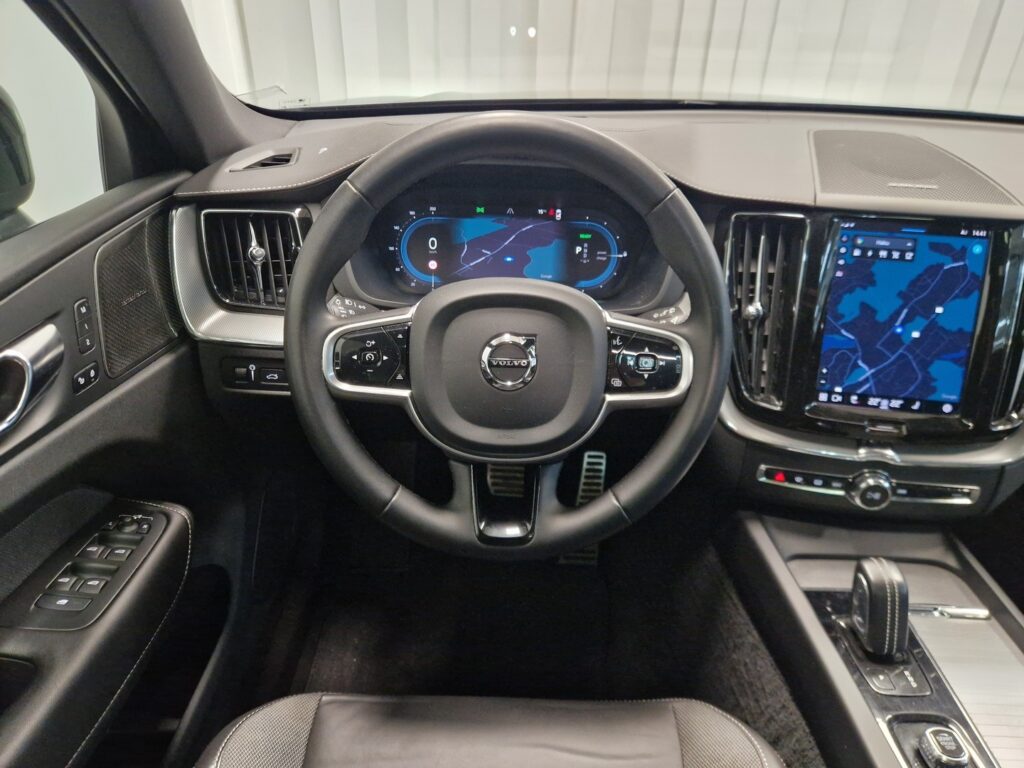 Volvo XC60, image 8