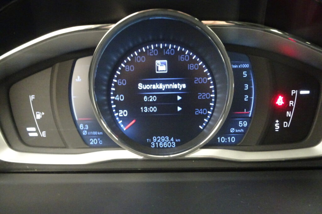 Volvo V60, image 12