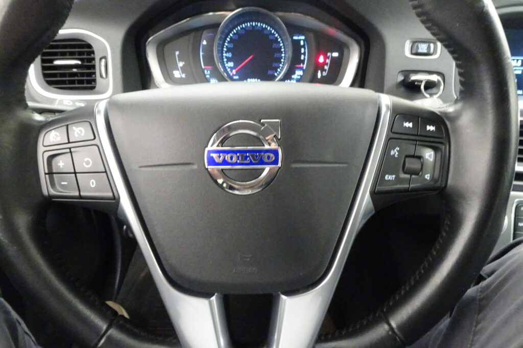 Volvo V60, image 6