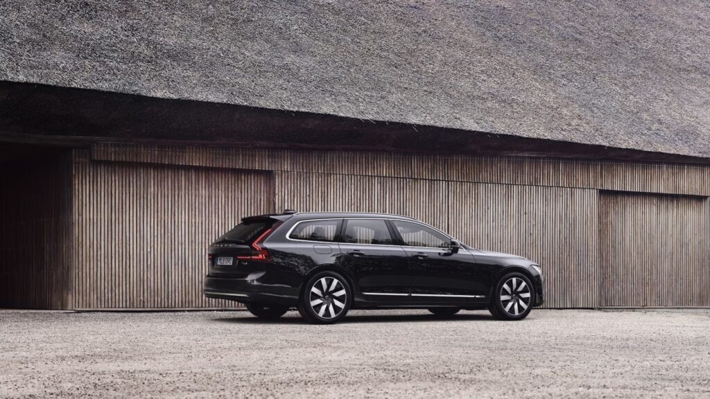 Volvo V90, image 1