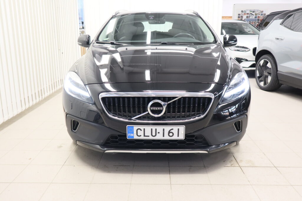 Volvo V40 Cross Country, image 2