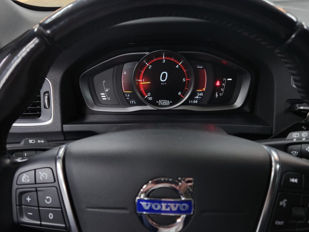 Volvo V60, image 13