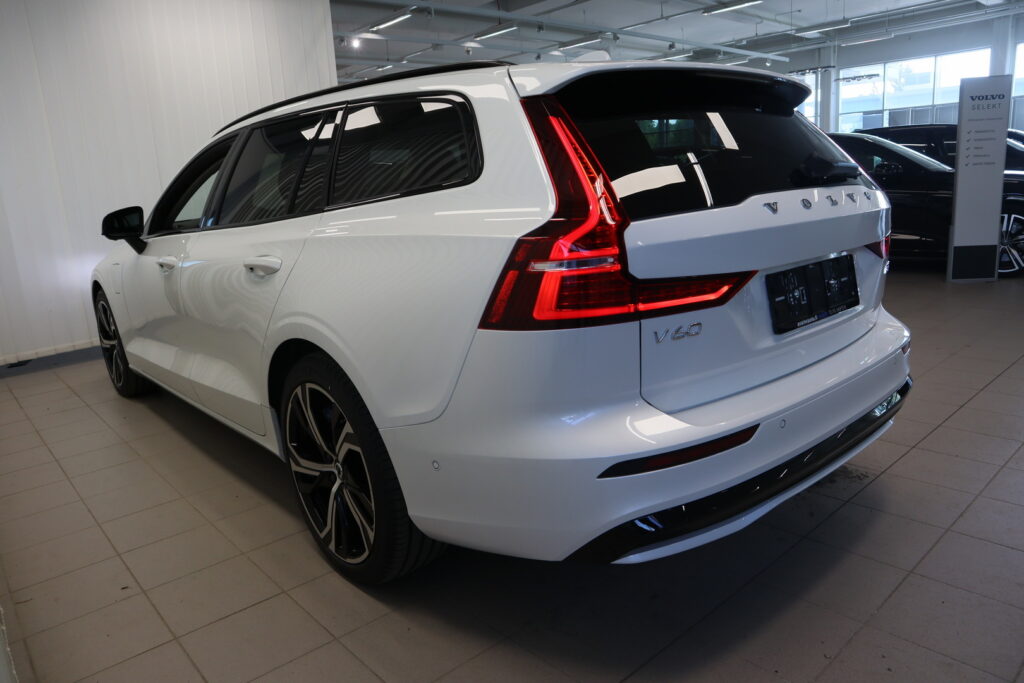 Volvo V60, image 3