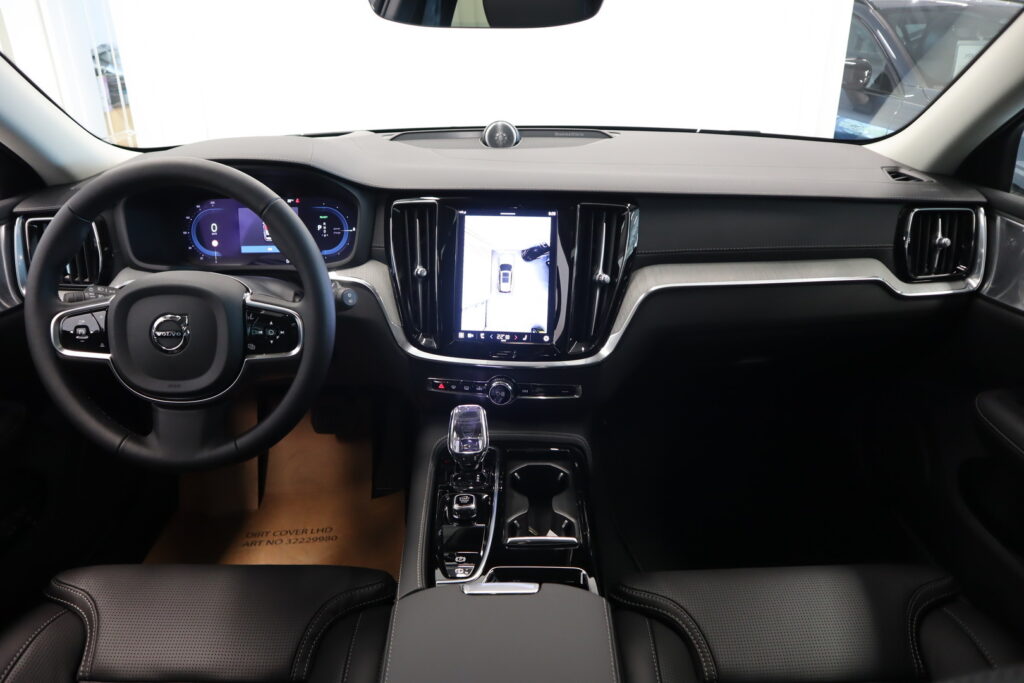 Volvo V60, image 4