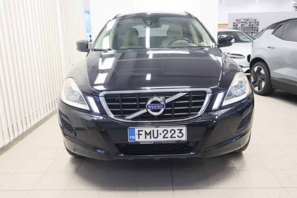 Volvo XC60, image 2