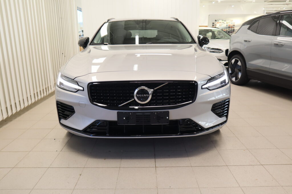 Volvo V60, image 2