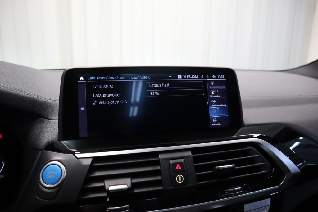 BMW iX3, image 15