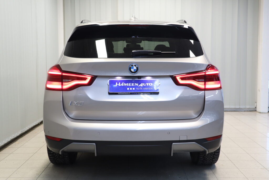 BMW iX3, image 25