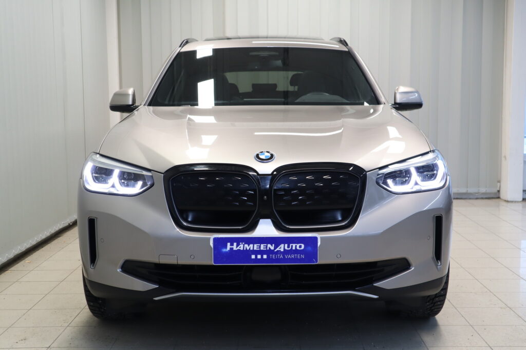 BMW iX3, image 3