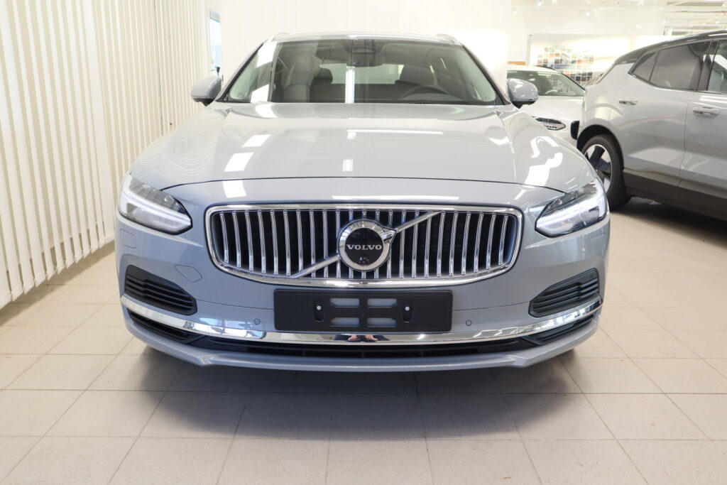 Volvo V90, image 2